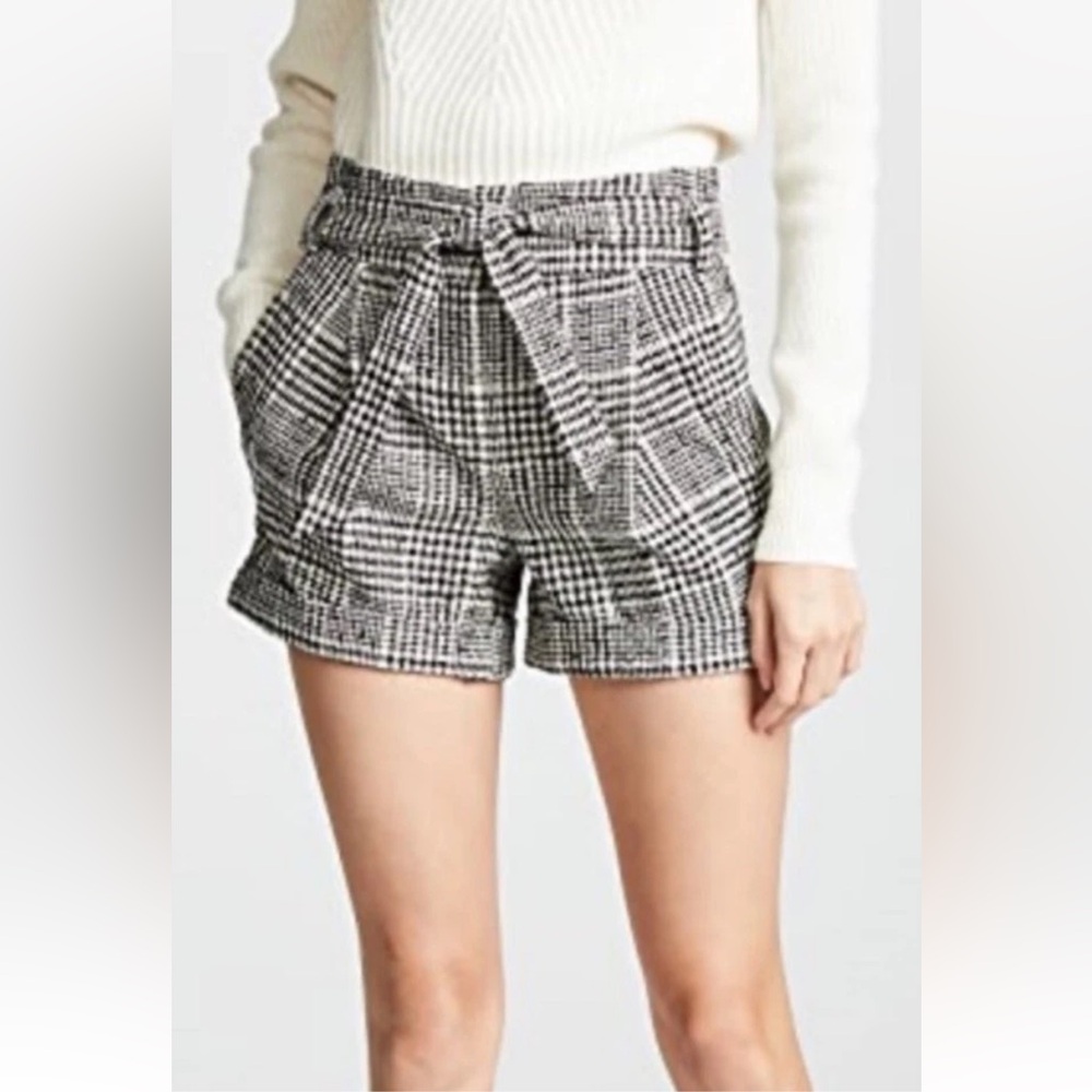 Veronica Beard Houndstooth Patterned Tweeds Belted Shorts Sz 6 Black/White